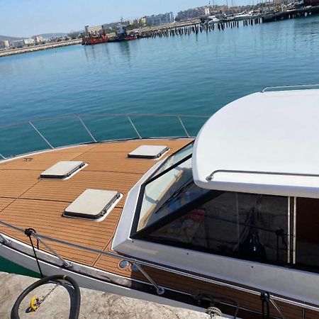 Barco Americano Sotogrande Torreguadiaro Εξωτερικό φωτογραφία