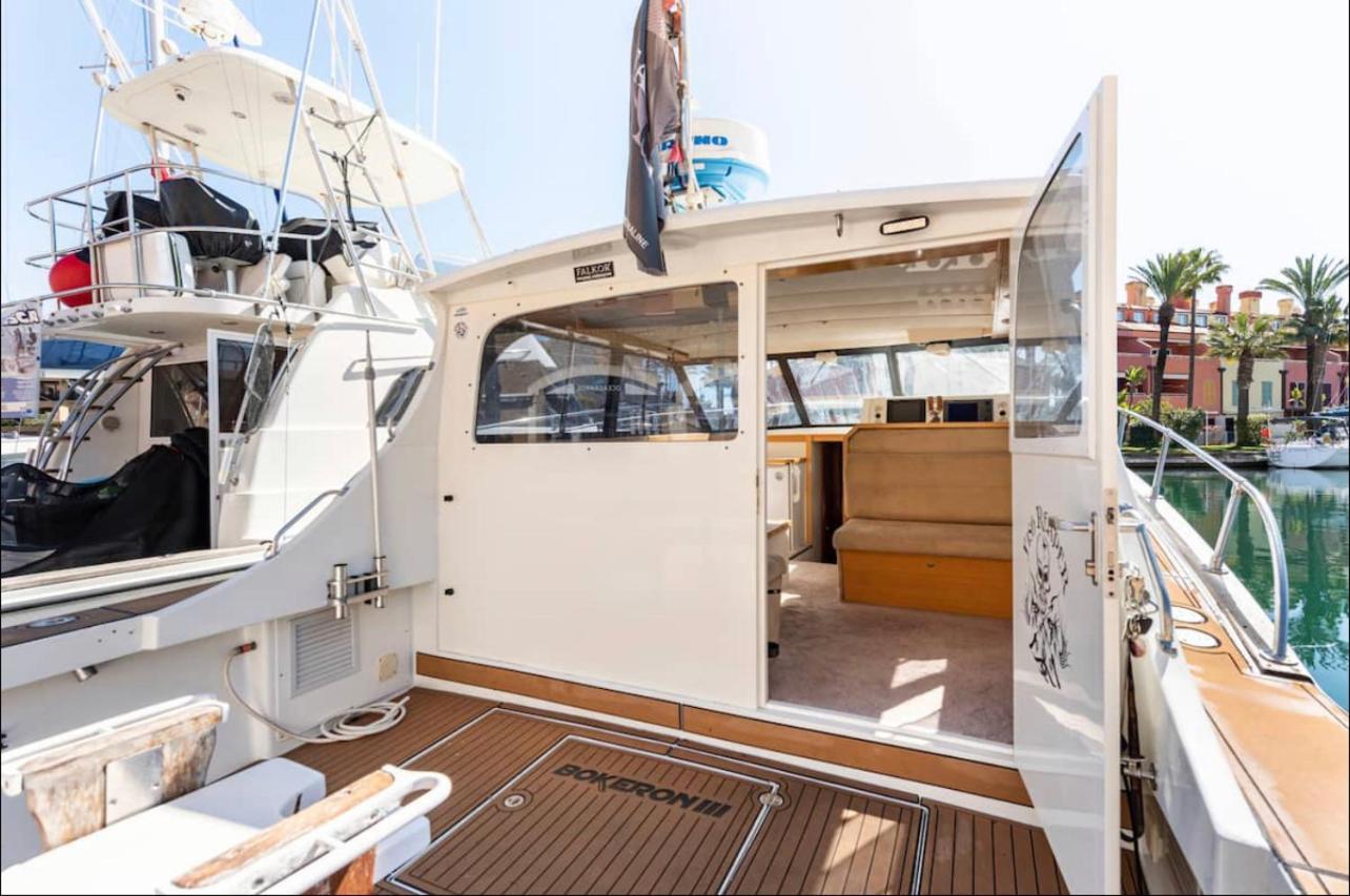 Barco Americano Sotogrande Torreguadiaro Εξωτερικό φωτογραφία