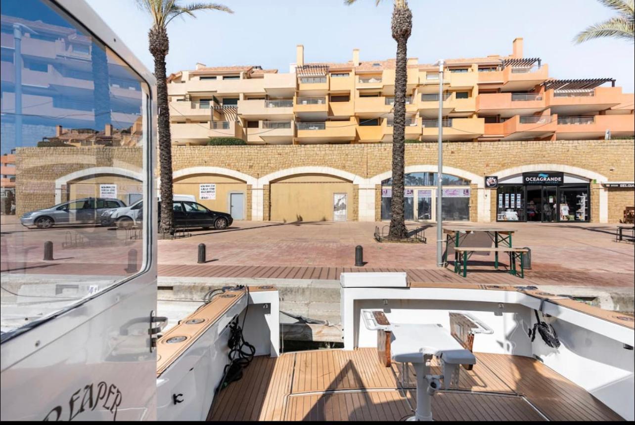 Barco Americano Sotogrande Torreguadiaro Εξωτερικό φωτογραφία